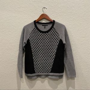 BANANA REPUBLIC grey black chunky texture sweater